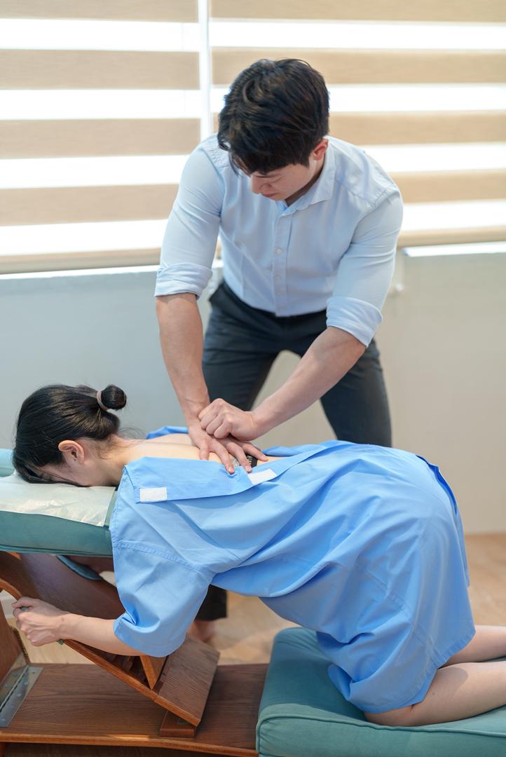 Aligned Chiropractic clinic photo 6